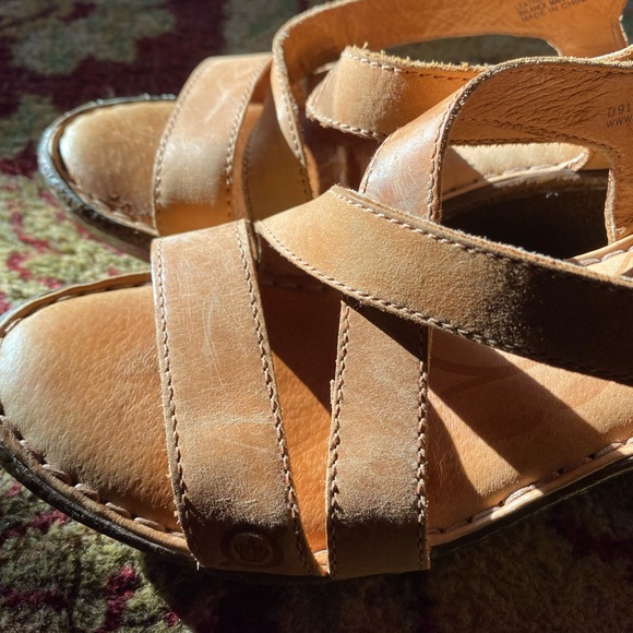 Size 8 Born Leather Wedges - Picture 5 of 9